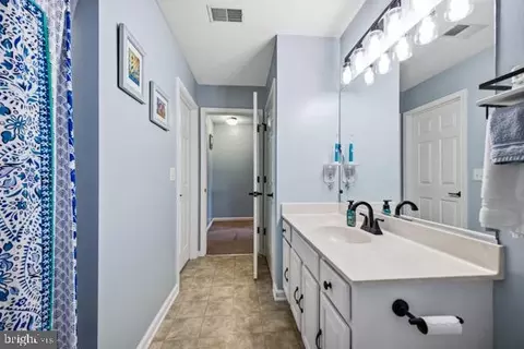 Entry Way - 120 Scirocco Ln, Winchester, VA 22602 photo 7 of 9