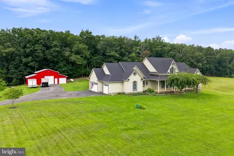 2216 Laurel Grove Rd, Winchester, VA 22602