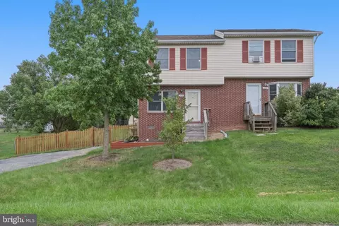 106 Lakeridge Dr, Stephens City, VA 22655