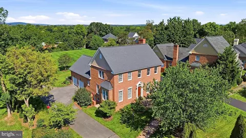 105 Foxbury Ln, Winchester, VA 22602