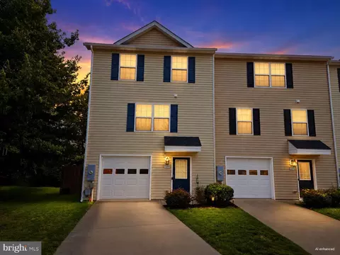 5090 Comer Dr, Stephens City, VA 22655
