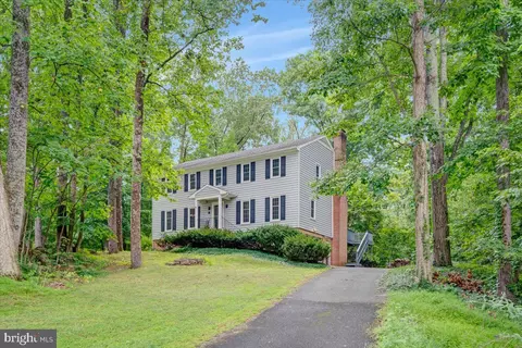 158 Old Forest Cir, Winchester, VA 22602