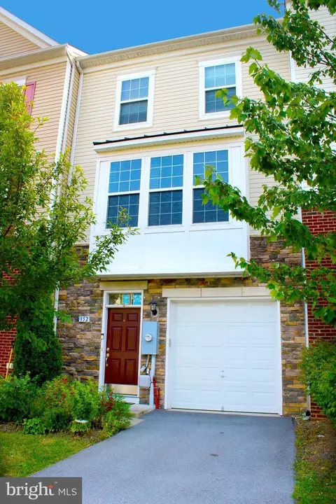 152 Schramm Loop, Stephens City, VA 22655