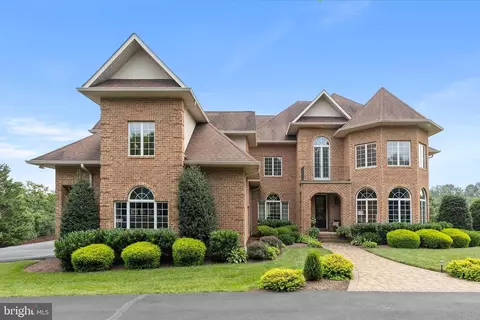 1950 Jones Rd, Winchester, VA 22602
