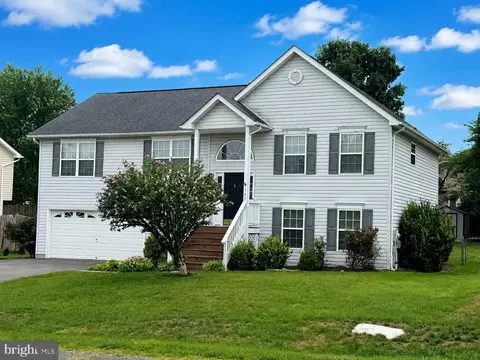 123 Fairfax Dr, Stephens City, VA 22655
