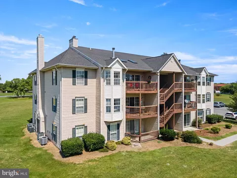 90 10 Chinkapin Dr #10, Stephens City, VA 22655