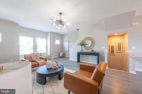 Entry Way - 245 Crofton Ct, Stephenson, VA 22656 photo 1 of 7