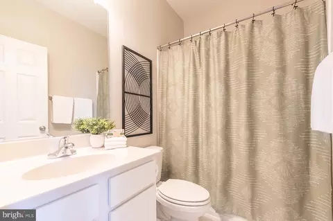 Bath - 245 Crofton Ct, Stephenson, VA 22656 photo 3 of 3