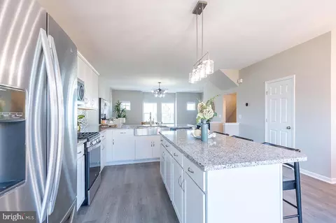 Kitchen - 245 Crofton Ct, Stephenson, VA 22656 photo 2 of 2