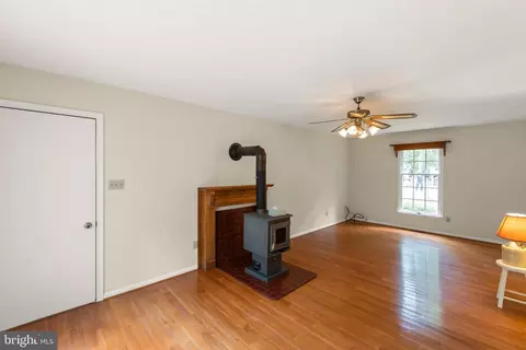 Living - 154 Roper Dr, Clear Brook, VA 22624 photo 3 of 5