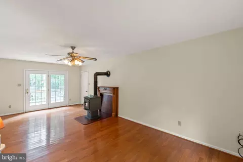 Living - 154 Roper Dr, Clear Brook, VA 22624 photo 4 of 5