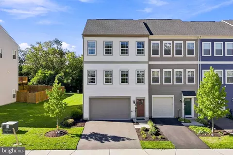 Exterior - 206 Crofton Ct, Stephenson, VA 22656 photo 2 of 7