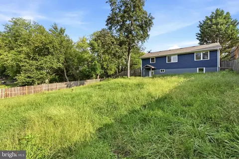 Exterior - 124 Dinkle Dr, Winchester, VA 22601 photo 7 of 9