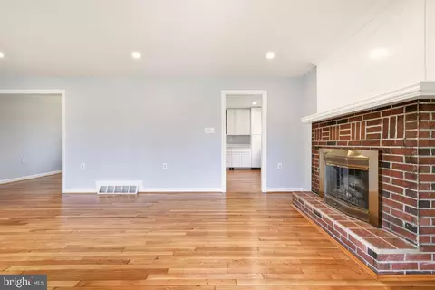 Living - 124 Dinkle Dr, Winchester, VA 22601 photo 1 of 7