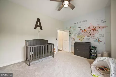 Bedroom - 886 Middle Fork Rd, Cross Junction, VA 22625 photo 3 of 8