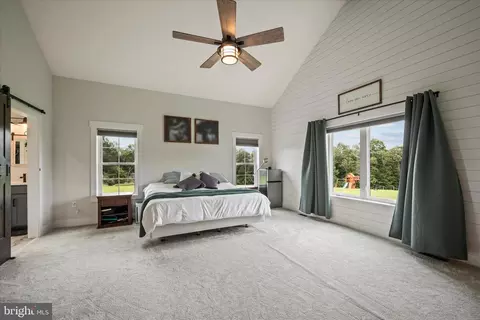 Bedroom - 886 Middle Fork Rd, Cross Junction, VA 22625 photo 1 of 8
