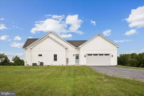 Exterior - 886 Middle Fork Rd, Cross Junction, VA 22625 photo 5 of 11