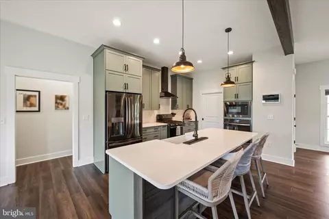 Kitchen - 886 Middle Fork Rd, Cross Junction, VA 22625 photo 2 of 3