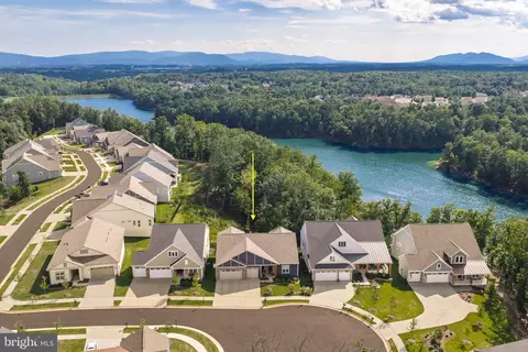127 Pimpernel Pl, Lake Frederick, VA 22630