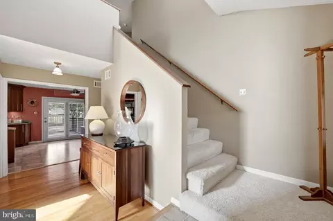 Entry Way - 413 Masters Dr, Cross Junction, VA 22625 photo 4 of 20