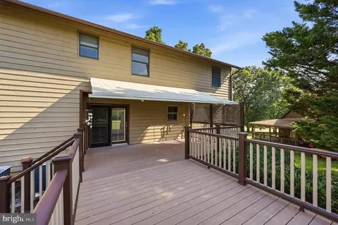 Exterior - 413 Masters Dr, Cross Junction, VA 22625 photo 10 of 17