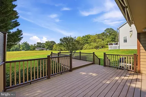 Exterior - 413 Masters Dr, Cross Junction, VA 22625 photo 11 of 17