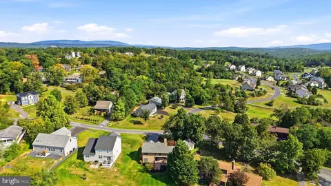 View/Area - 413 Masters Dr, Cross Junction, VA 22625 photo 2 of 18