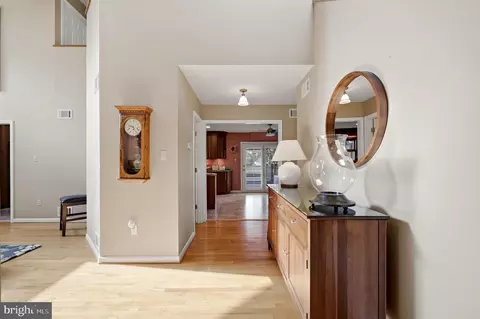 Entry Way - 413 Masters Dr, Cross Junction, VA 22625 photo 6 of 20