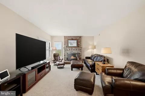 Living - 413 Masters Dr, Cross Junction, VA 22625 photo 1 of 1