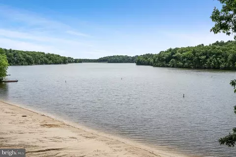 View/Area - 413 Masters Dr, Cross Junction, VA 22625 photo 9 of 18