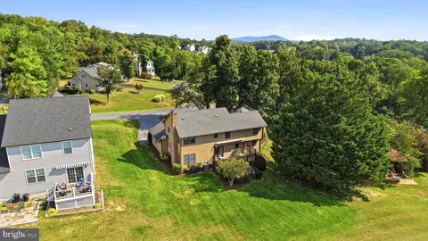 View/Area - 413 Masters Dr, Cross Junction, VA 22625 photo 1 of 18