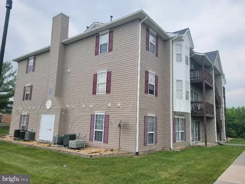 100 Timberlake Ter #7, Stephens City, VA 22655