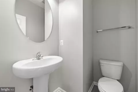 Entry Way - 104 Pintangle Ct, Stephenson, VA 22656 photo 7 of 13