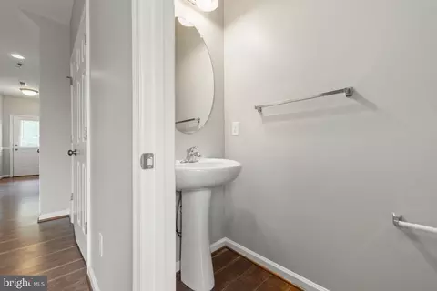Entry Way - 104 Pintangle Ct, Stephenson, VA 22656 photo 2 of 13