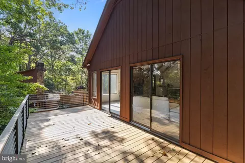 Exterior - 274 Three Oaks Dr, Gore, VA 22637 photo 9 of 22