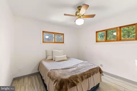 Bedroom - 274 Three Oaks Dr, Gore, VA 22637 photo 4 of 4