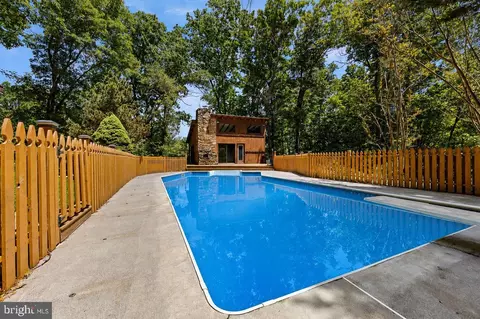 Exterior - 274 Three Oaks Dr, Gore, VA 22637 photo 15 of 22
