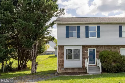 110 Lakeridge Dr, Stephens City, VA 22655
