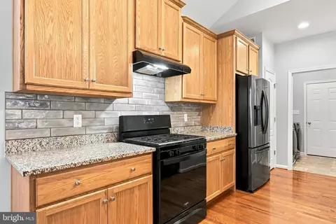 Kitchen - 116 Bleeding Heart Dr, White Post, VA 22663 photo 4 of 4