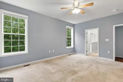 Entry Way - 116 Bleeding Heart Dr, White Post, VA 22663 photo 8 of 10