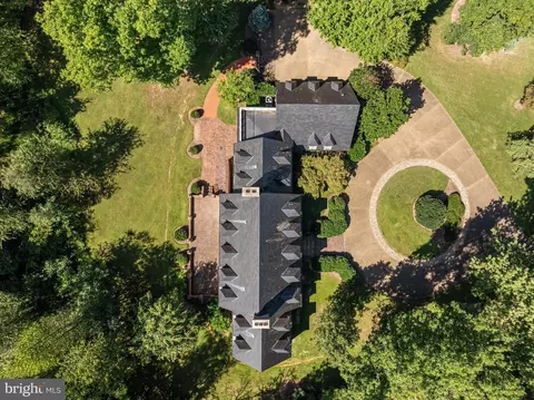 261 Merrifield Ln, Winchester, VA 22602