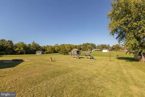Exterior - 182 Front Dr, Winchester, VA 22602 photo 13 of 18