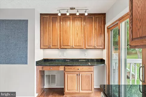 Kitchen - 409 Sunset Cir, Cross Junction, VA 22625 photo 2 of 7