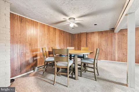 Dining - 409 Sunset Cir, Cross Junction, VA 22625 photo 1 of 1