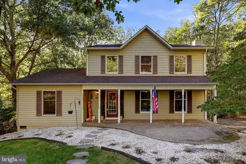 Exterior - 324 Overlook Dr, Cross Junction, VA 22625 photo 2 of 11