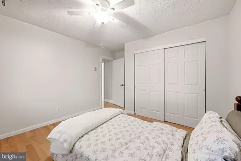 Bedroom - 324 Overlook Dr, Cross Junction, VA 22625 photo 6 of 6