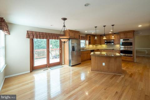 7819 Odell St, Springfield, VA 22153 photo 5