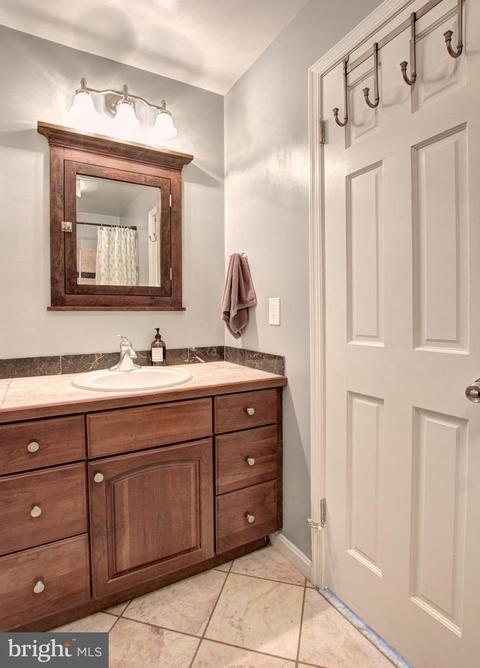 8900 Cromwell Dr, Springfield, VA 22151 photo 26