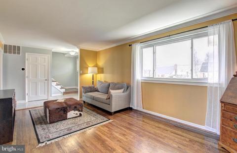 8900 Cromwell Dr, Springfield, VA 22151 photo 11