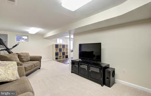 8900 Cromwell Dr, Springfield, VA 22151 photo 15